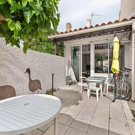 Apartament Spacious In *